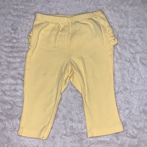 old navy yellow ruffle bum leggings